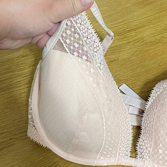 Victoria's Secret Pink Lace Incredible Plunge Bra 32DDD - Picture 3 of 9